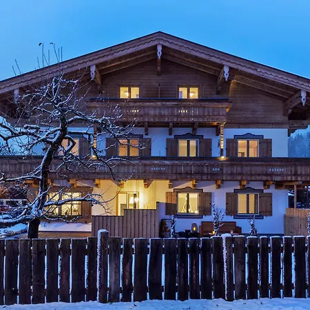 Apartman Bewegte Berge