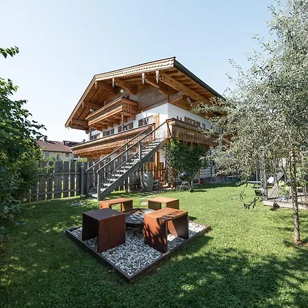 Apartman Bewegte Berge